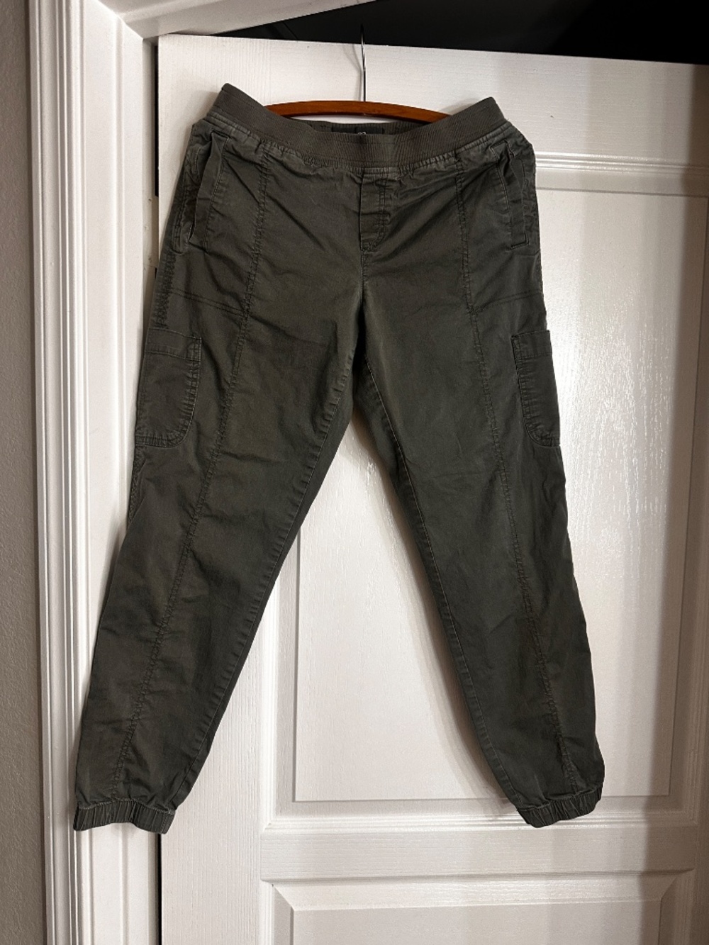 Eddie Bauer green cargo
